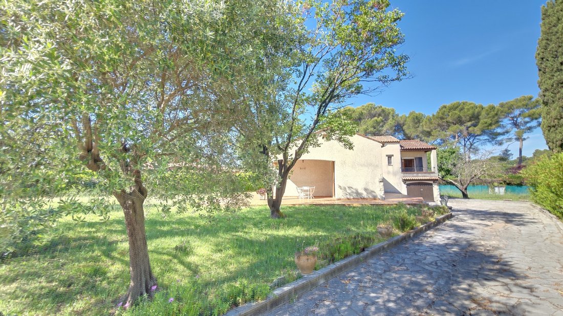 House in Mougins, Provence-Alpes-Côte d'Azur, France 5 - 17953843