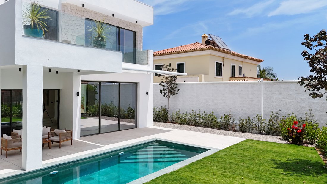 Villa in Estepona, Andalusia, Spain 3 - 17949036