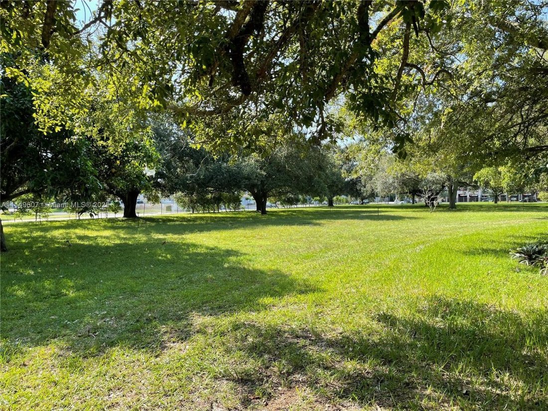 Land in Pembroke Pines, Florida, United States 2 - 17955271