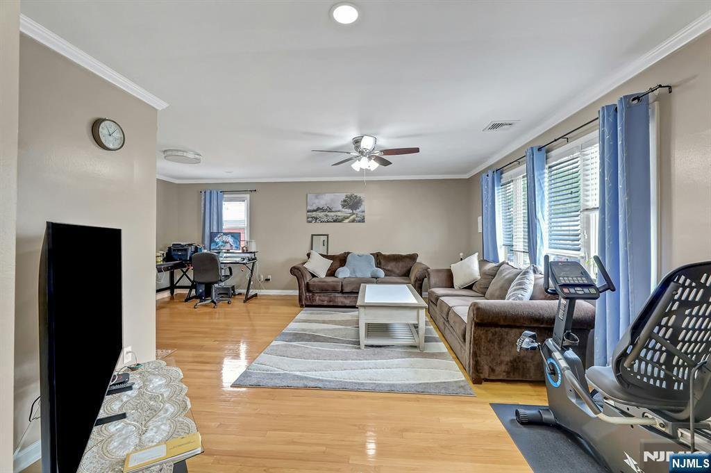 Farm Ranch in North Arlington, New Jersey, United States 4 - 17948832