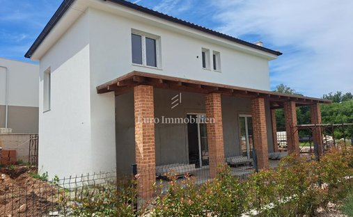 House in Dobrinj, Primorje-Gorski Kotar County, Croatia 1
