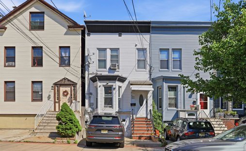 Apartment in Union City, New Jersey, United States 1