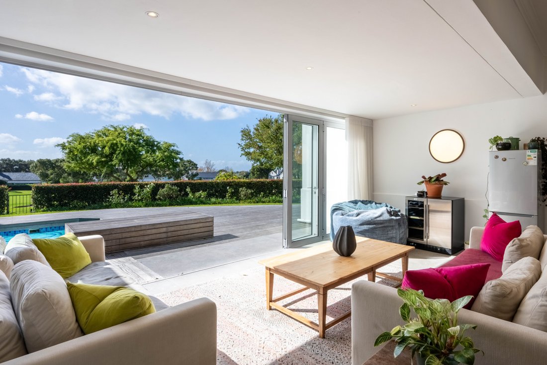 Estate in Retreat, Cape Town, South Africa 2 - 17949722