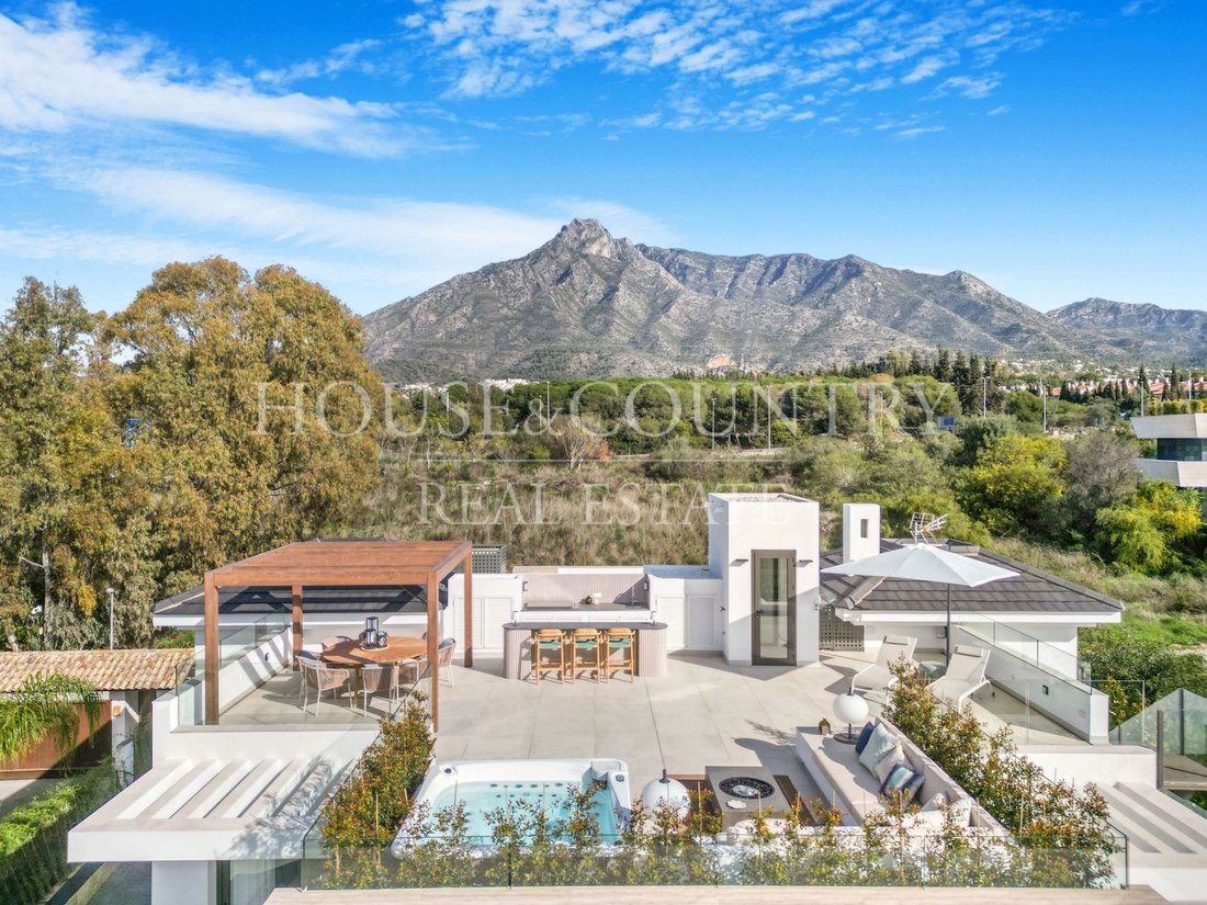 Villa in Benahavis, Andalusia, Spain 3 - 17947716