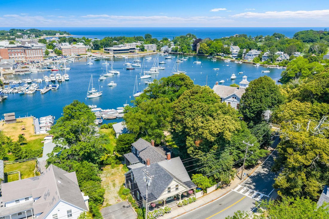 House in Falmouth, Massachusetts, United States 3 - 17949477