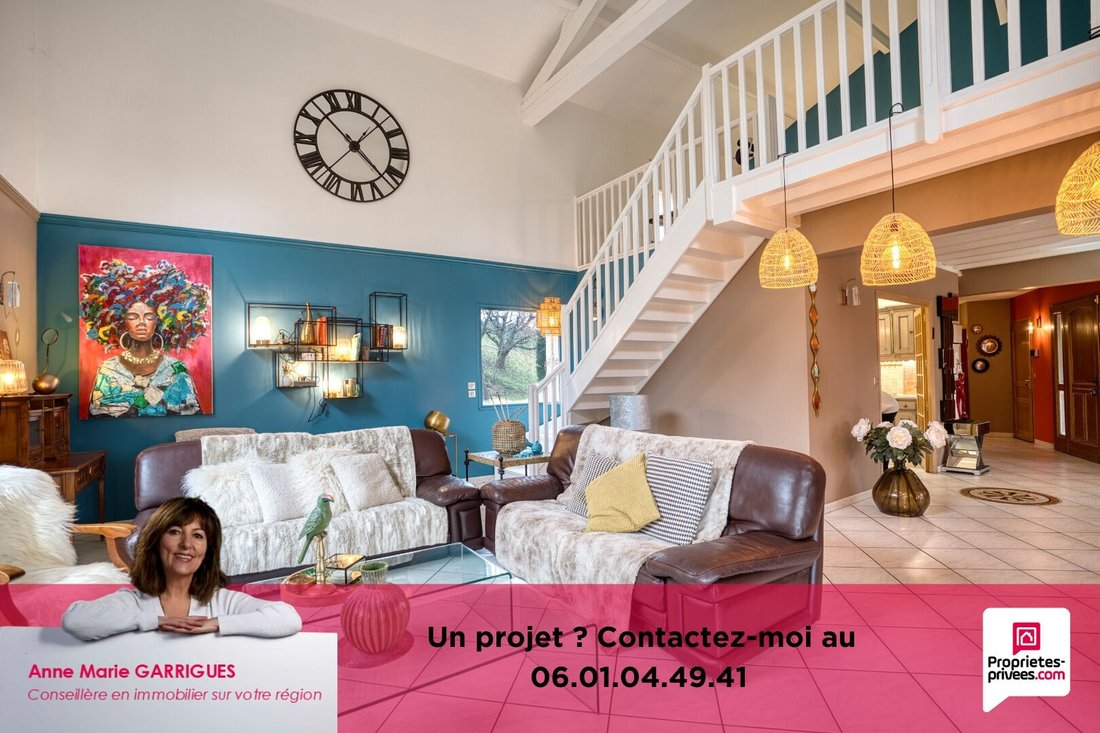 Villa in Fontaines-Saint-Martin, Auvergne-Rhône-Alpes, France 4 - 17954566