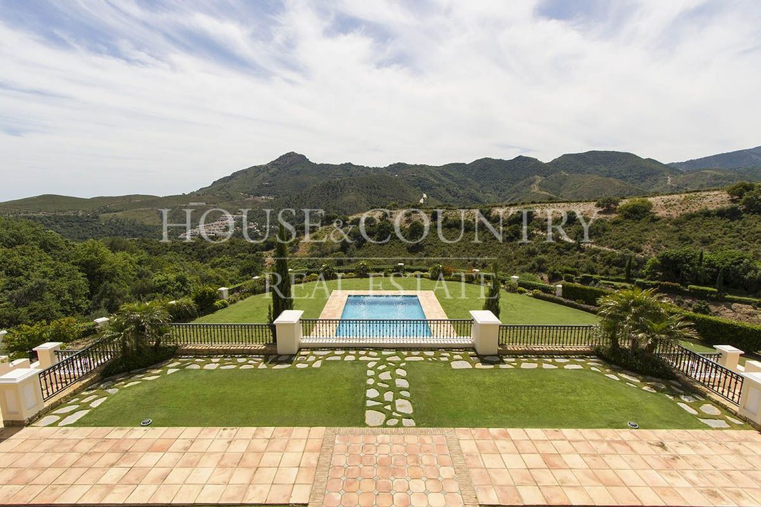 Villa in Benahavis, Andalusia, Spain 2 - 17947781