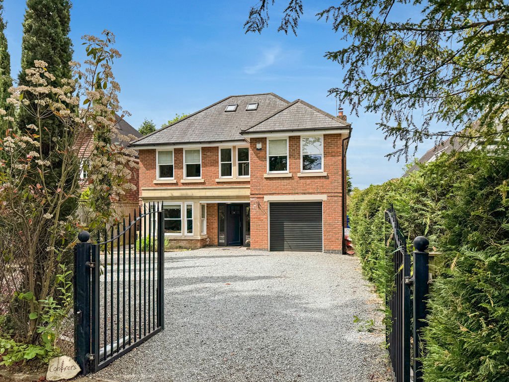 House in Horsell, Woking, England 1 - 17901362