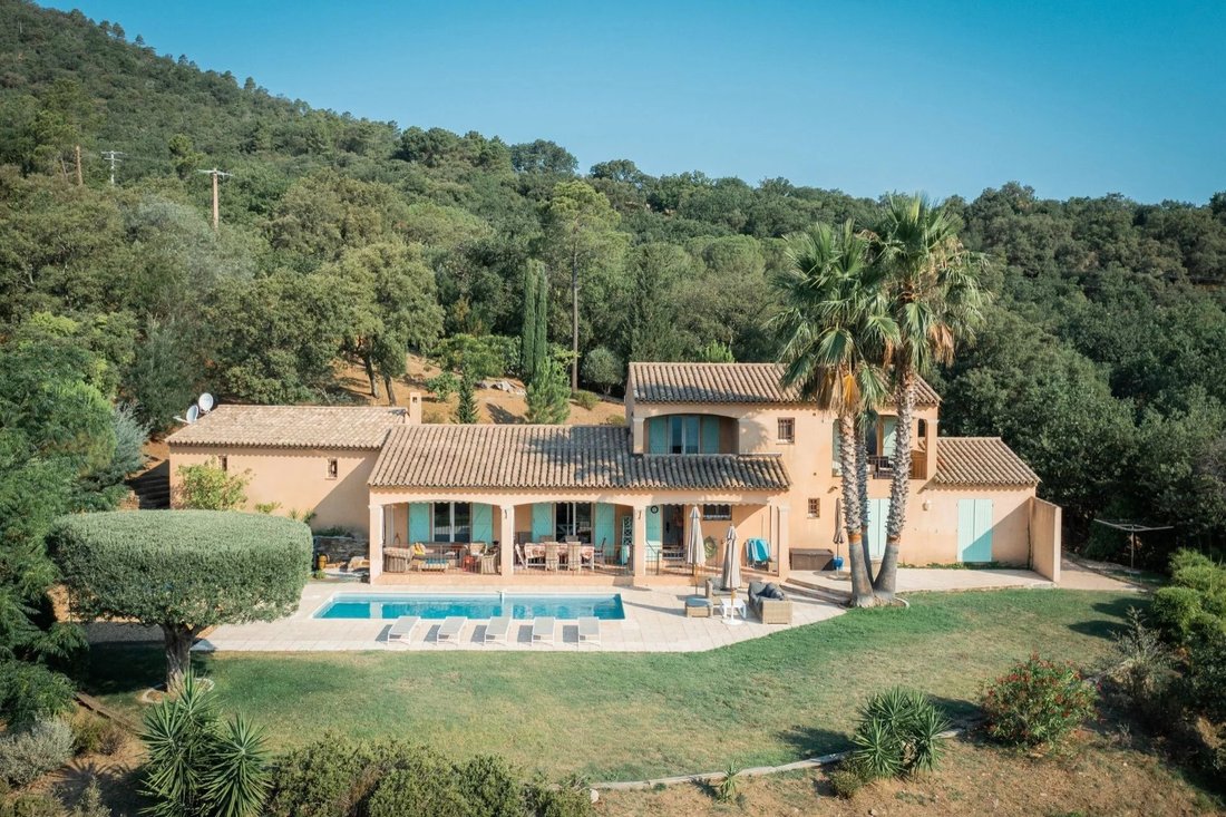 House in La Garde-Freinet, Provence-Alpes-Côte d'Azur, France 4 - 17953198