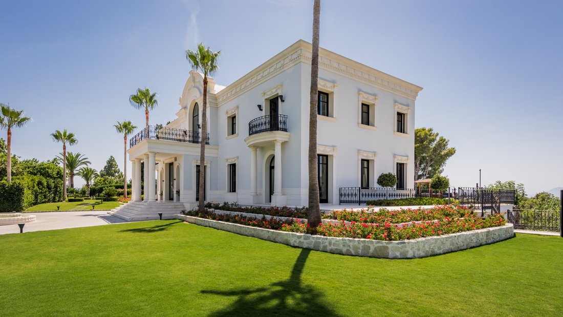 Villa in Elviria-Cabopino, Marbella, Spain 4 - 17948529