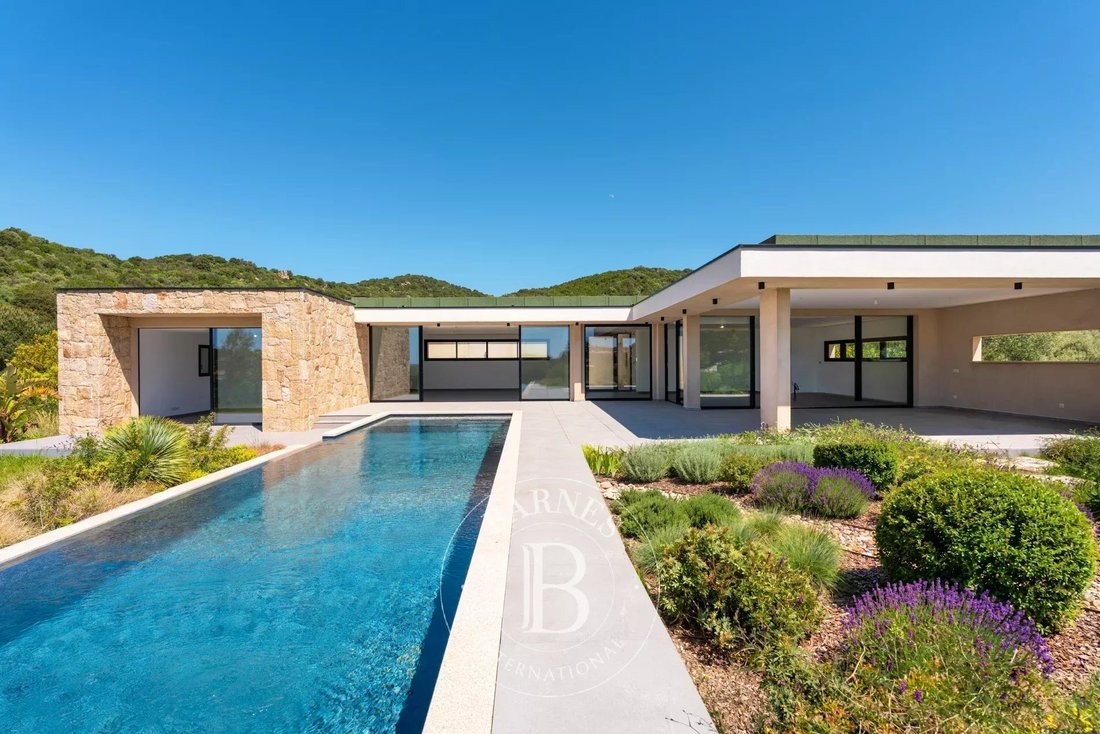 Villa in Grosseto-Prugna, Corsica, France 3 - 17949378