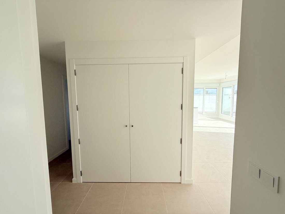 Penthouse in Cancelada, Estepona, Andalusia 5 - 17947469