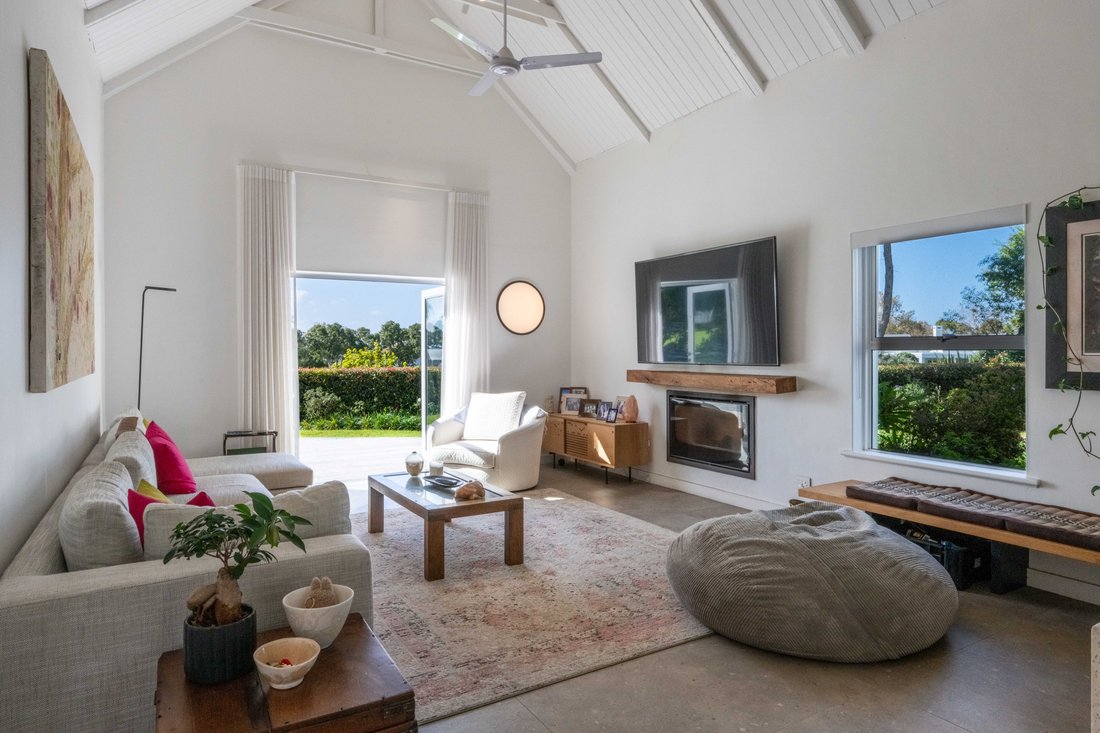 Estate in Retreat, Cape Town, South Africa 5 - 17949722
