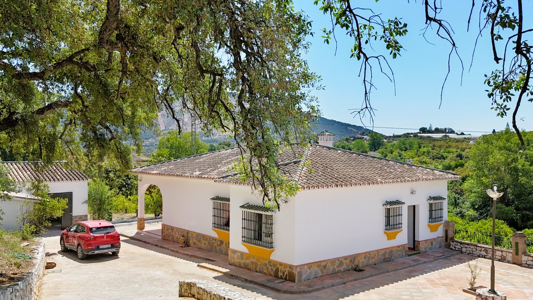 Finca in Alhaurin el Grande, Andalusia, Spain 2 - 17948457