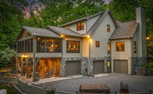 House in Chatsworth, Georgia, United States 1
