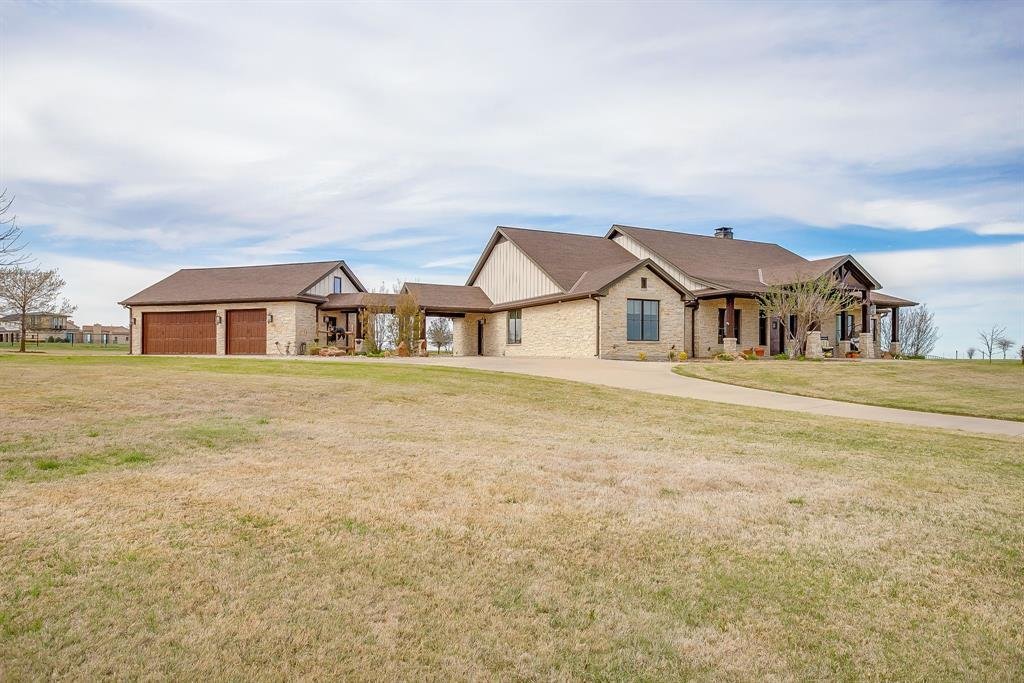 Farm Ranch in Crowley, Texas, United States 3 - 17952141