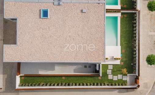 House in Canidelo, Porto District, Portugal 1
