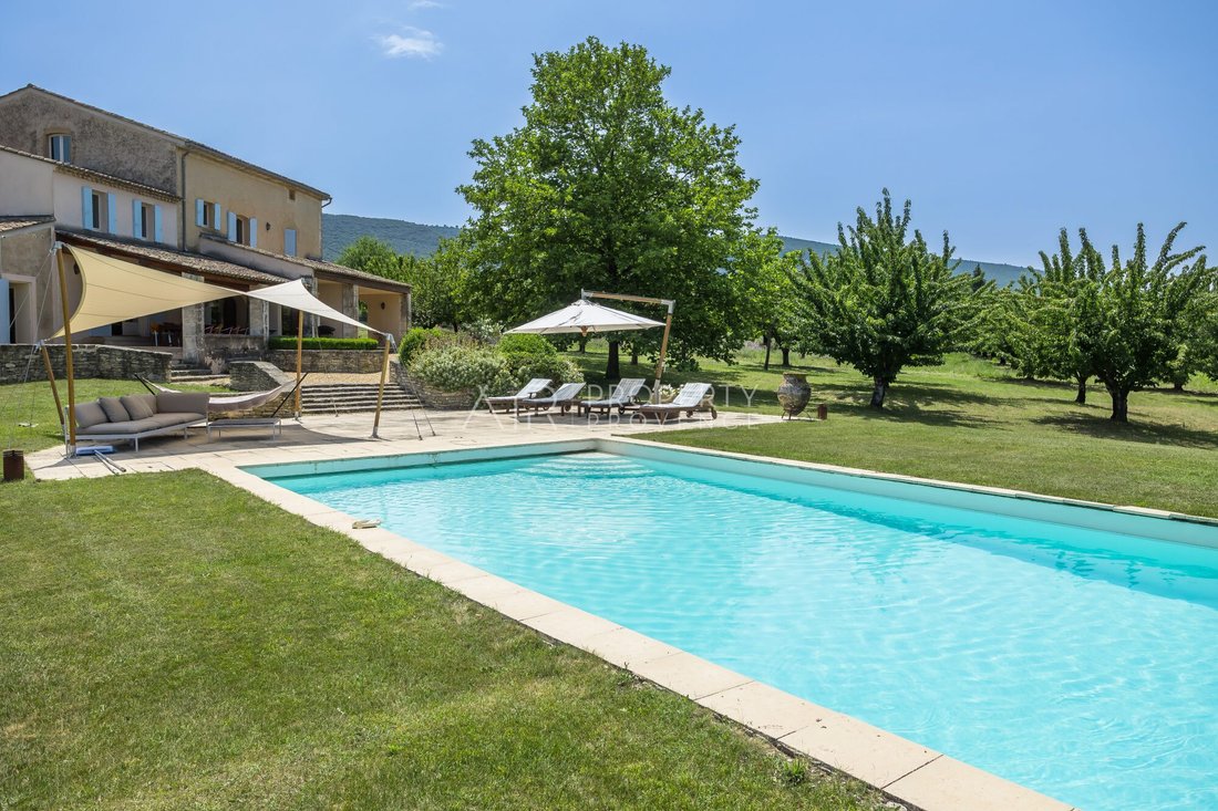 House in Bonnieux, Provence-Alpes-Côte d'Azur, France 3 - 17955403