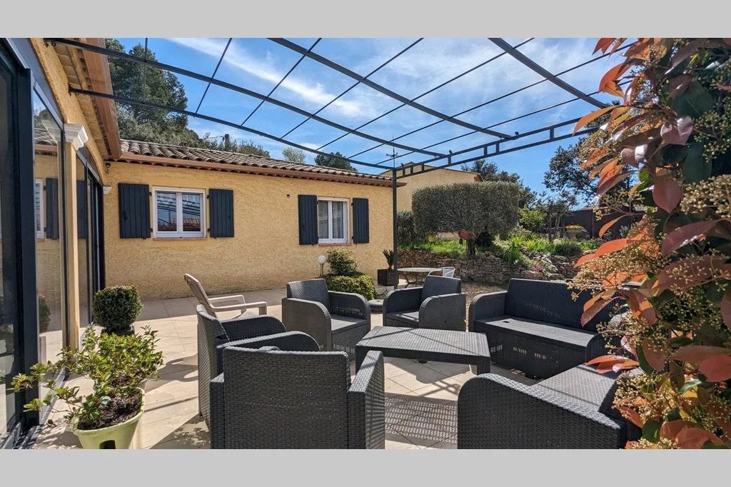 House in Carcès, Provence-Alpes-Côte d'Azur, France 2 - 17953135
