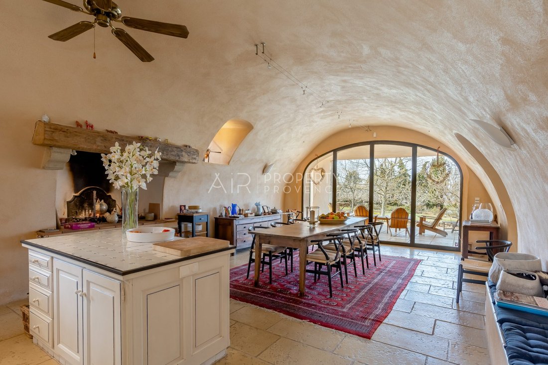 House in Bonnieux, Provence-Alpes-Côte d'Azur, France 4 - 17955403
