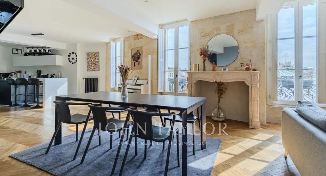 Apartment in Grand Parc-Chartrons-Paul Doumer, Bordeaux, France 2 - 17949207