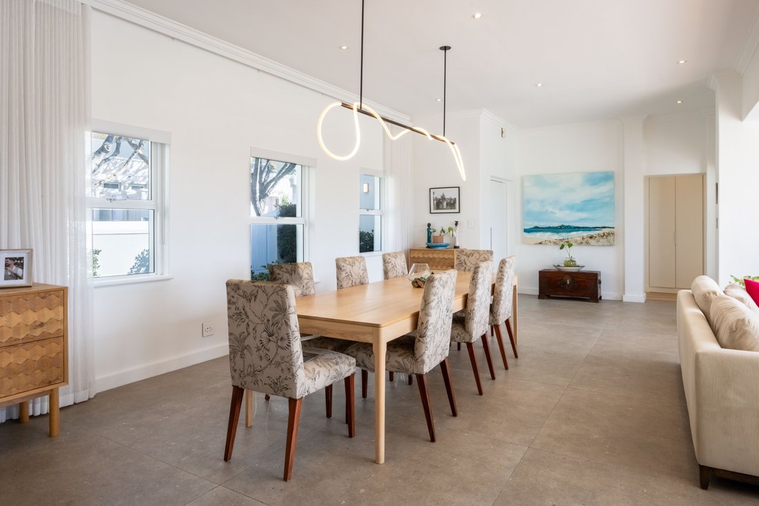 Estate in Retreat, Cape Town, South Africa 4 - 17949722