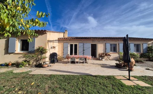 Casa en Cotignac, Provenza-Alpes-Costa Azul, Francia 1
