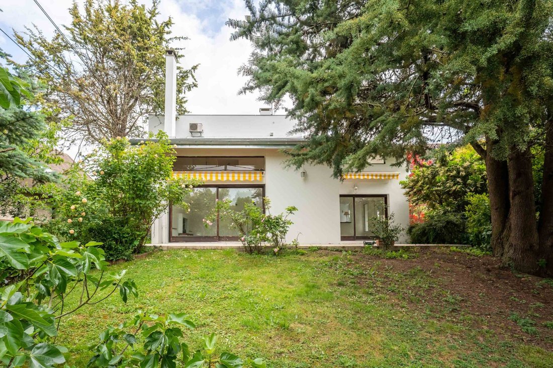 House in Poissy, Ile-de-France, France 3 - 17953107