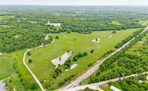 Land in Cleburne, Texas, United States 1