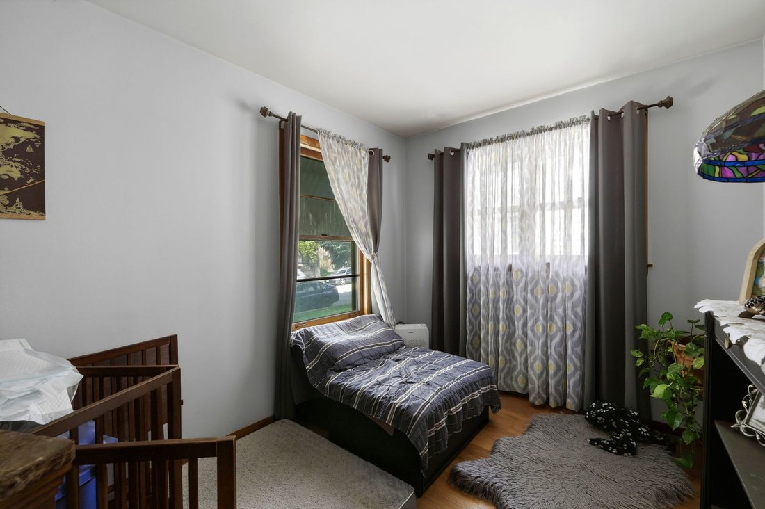 Chicago, Illinois, United States 5 - 17951863
