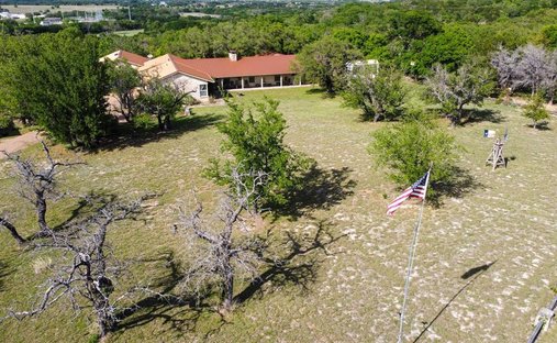 Land in Hamilton, Texas, United States 1