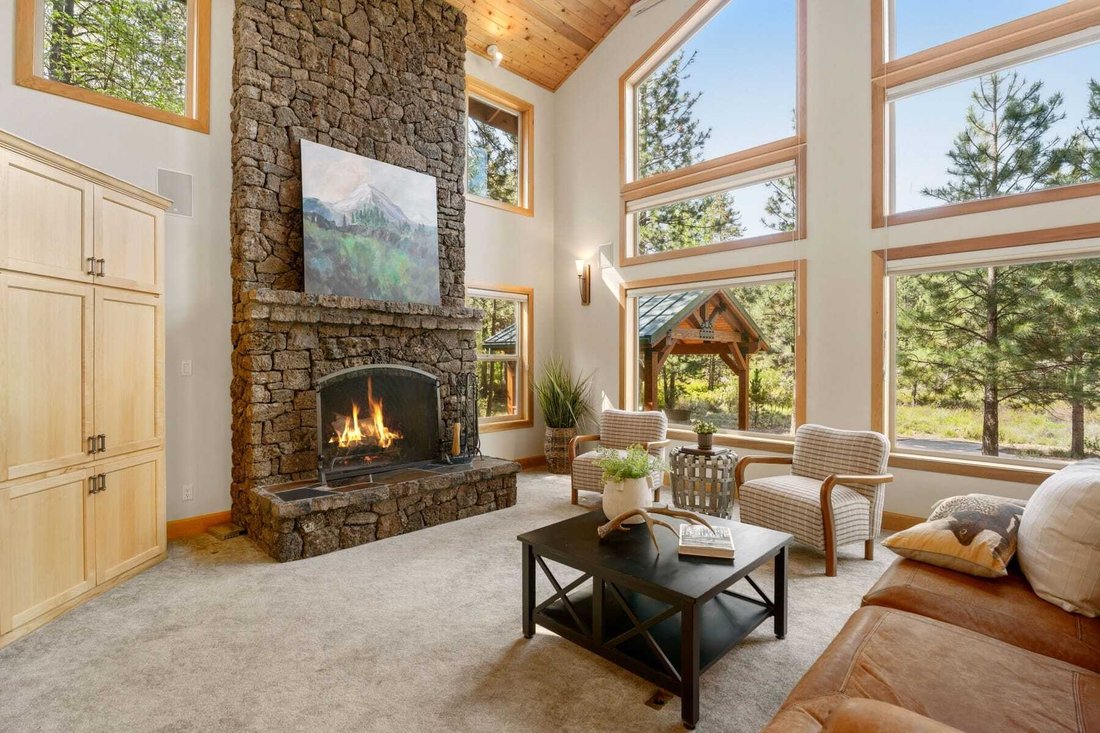 House in La Pine, Oregon, United States 1 - 17953849