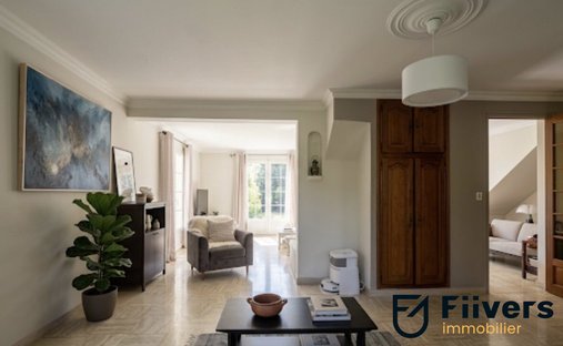 Haus in Est, Saint-Germain-lès-Arpajon, Frankreich 1