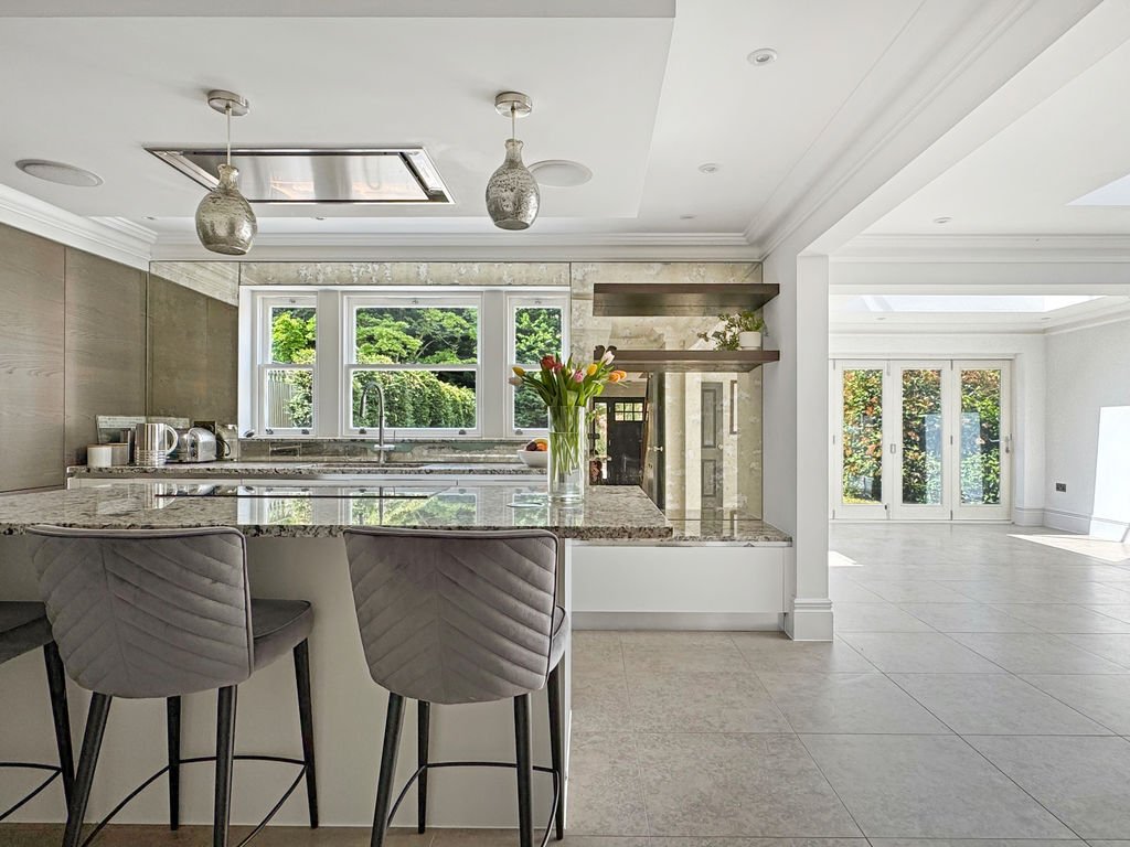 House in Horsell, Woking, England 2 - 17901362