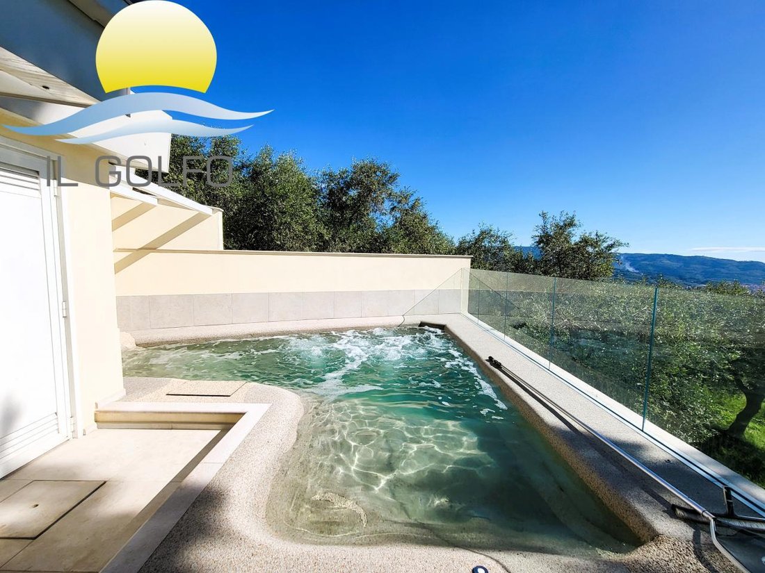 Villa in Diano Marina, Liguria, Italy 3 - 17951732