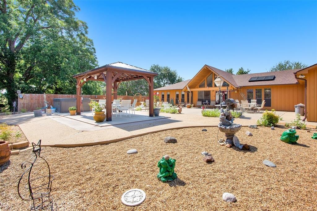 Farm Ranch in Pottsboro, Texas, United States 2 - 17952339