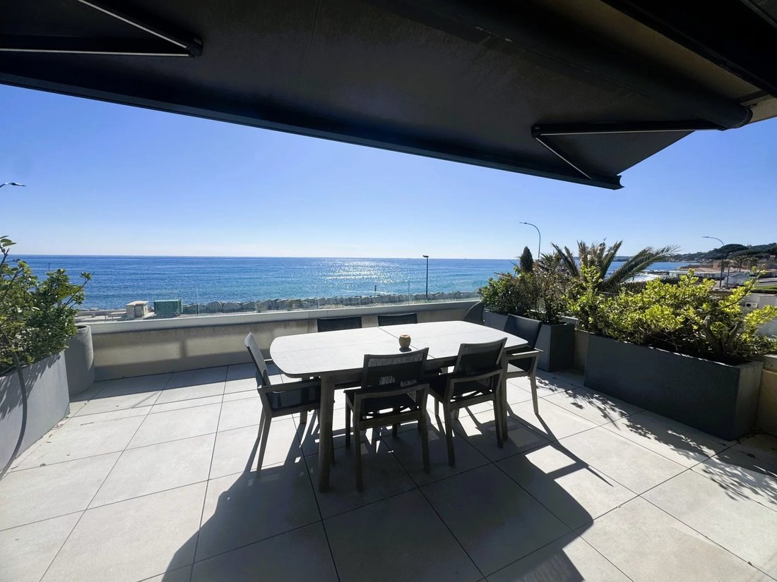Penthouse in French Riviera, Provence-Alpes-Côte d'Azur, France 3 - 17948885