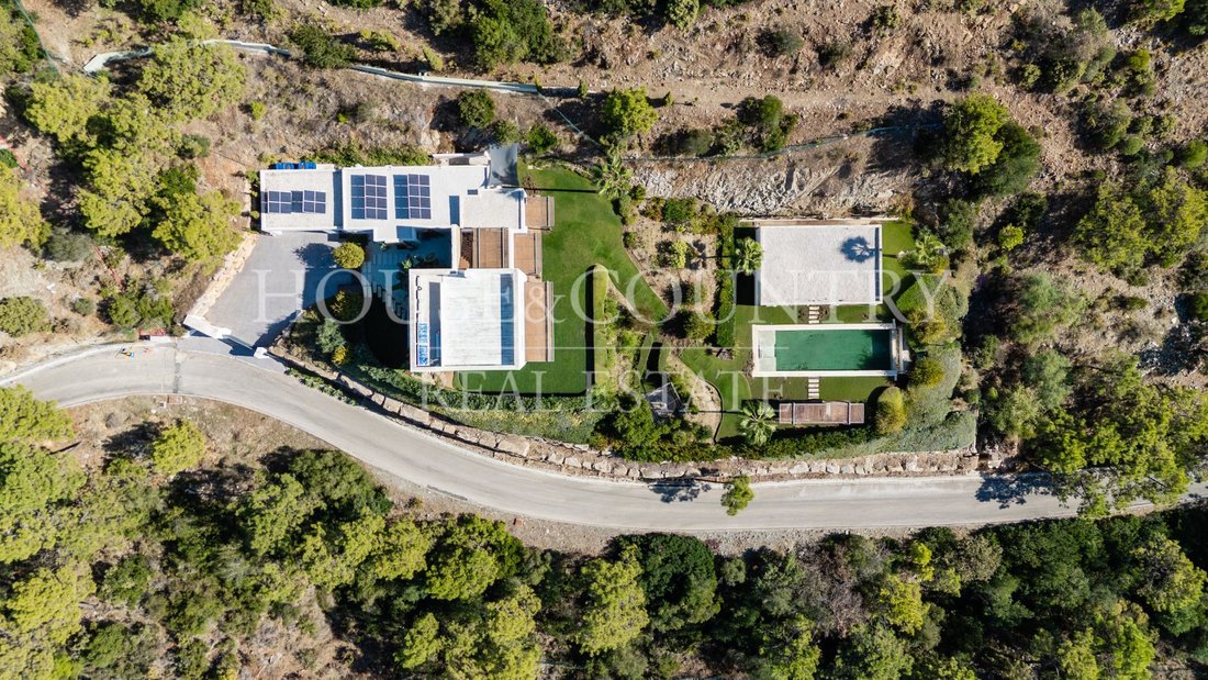 Villa in Benahavis, Andalusia, Spain 2 - 17947591