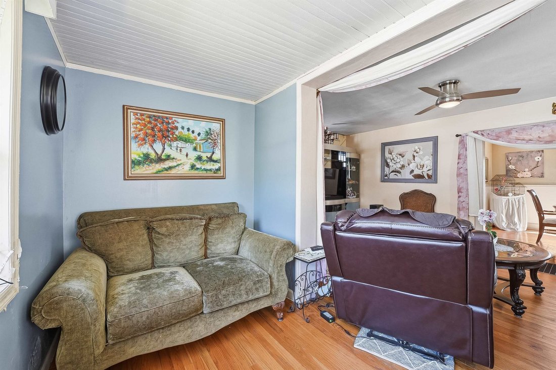 House in Bergenfield, New Jersey, United States 5 - 17947722