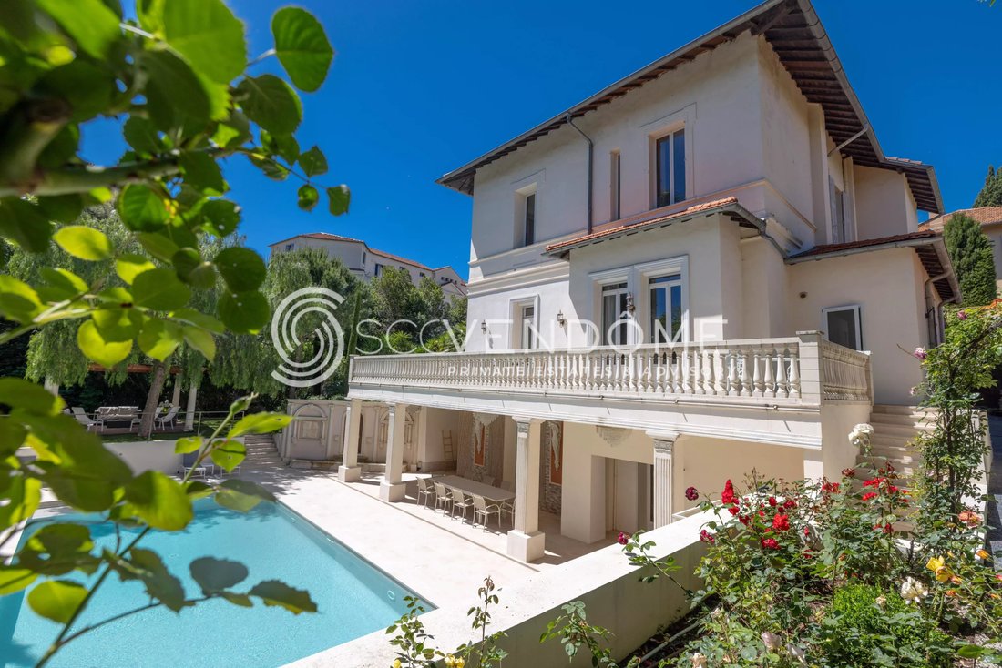 Villa in Cannes, Provence-Alpes-Côte d'Azur, France 3 - 17947554