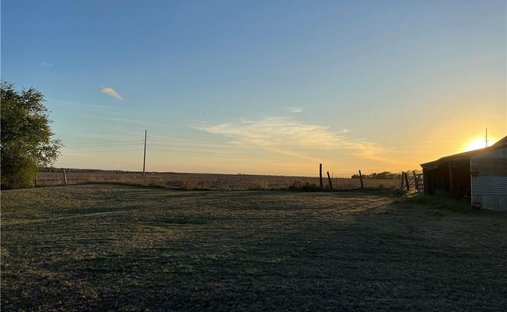 Farm Ranch in Rosebud, Texas, United States 1