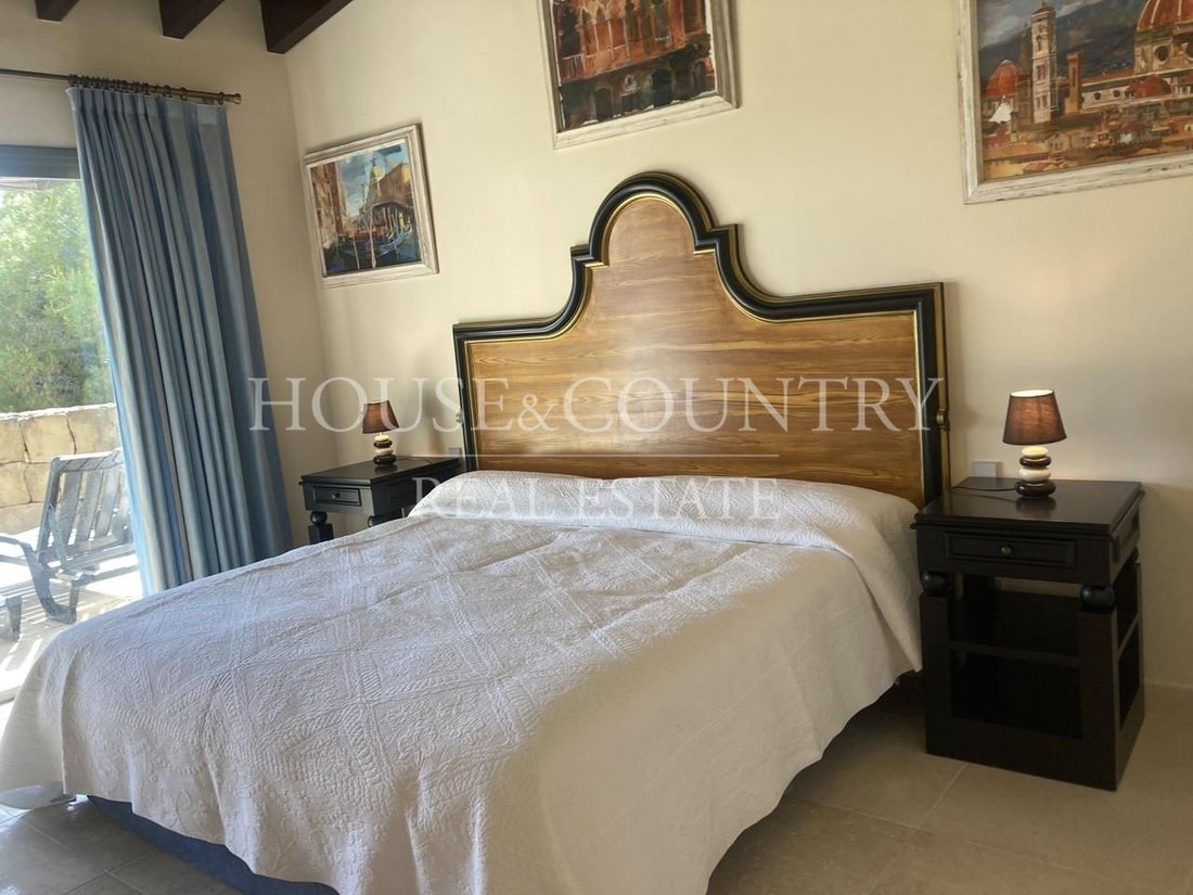 Apartment in Benahavis, Andalusia, Spain 5 - 17947826