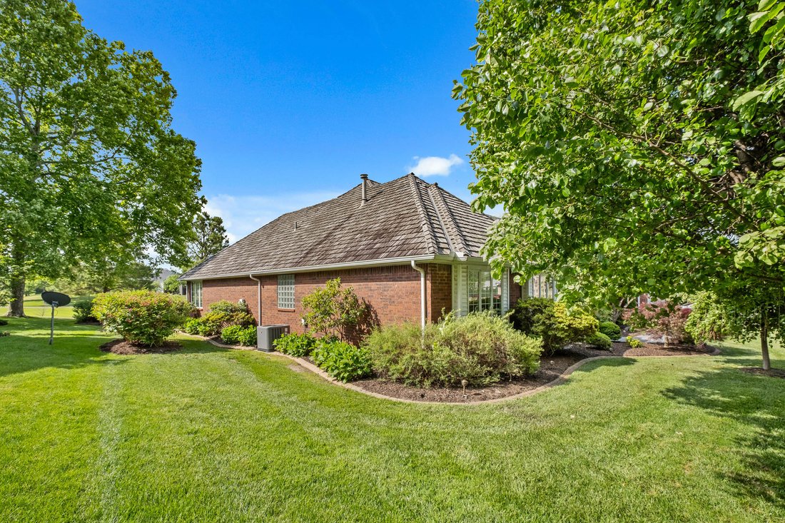House in Rogers, Arkansas, United States 3 - 17949153