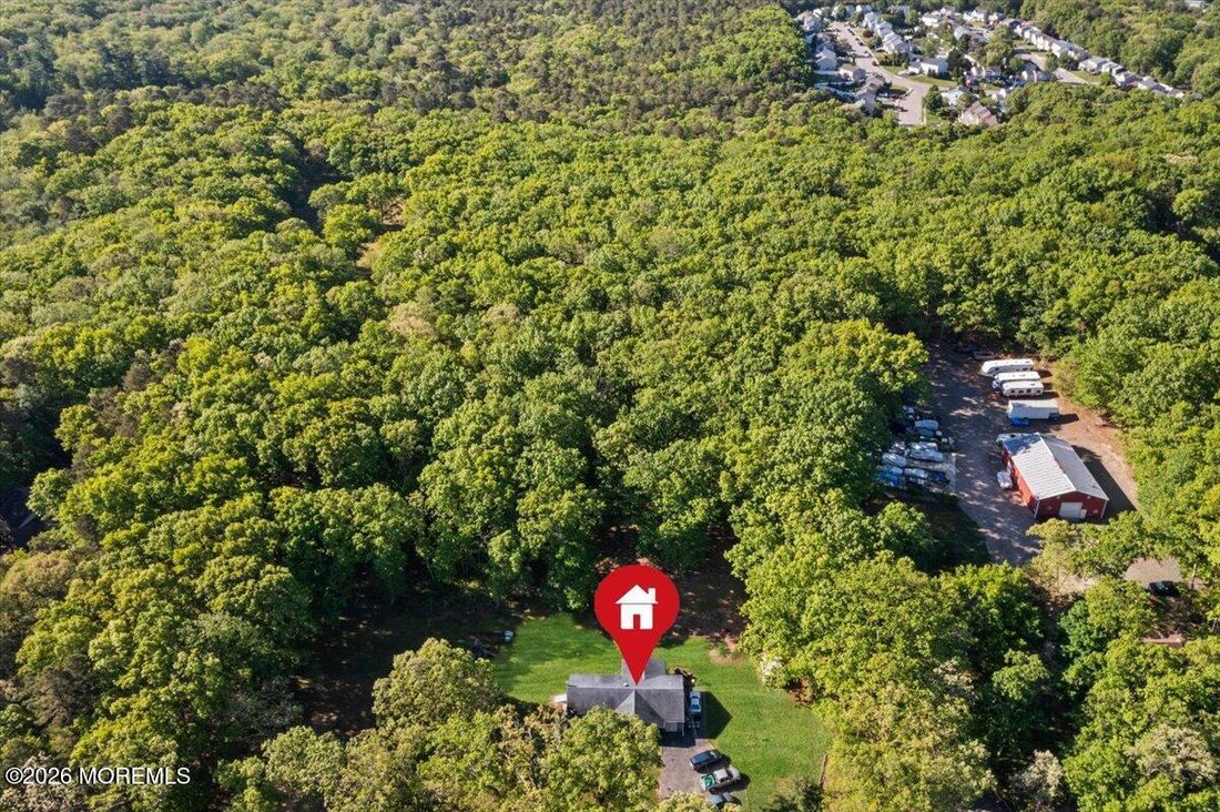 House in Howell Township, New Jersey, United States 3 - 17951452
