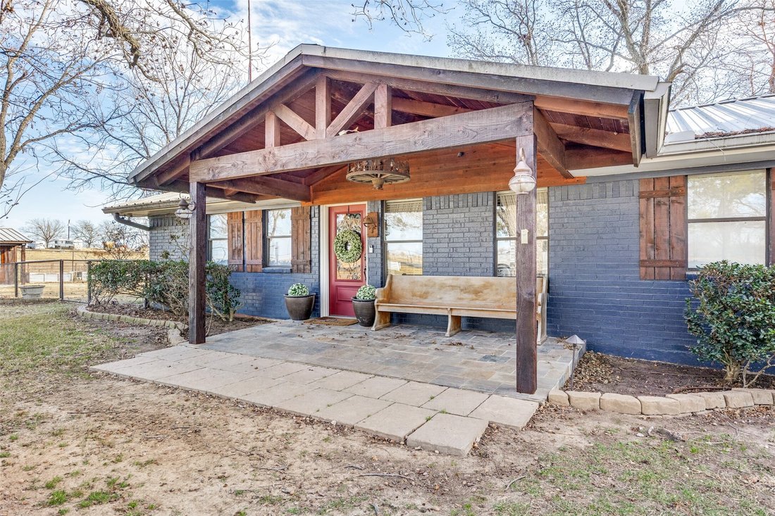 House in Chico, Texas, United States 2 - 17949531