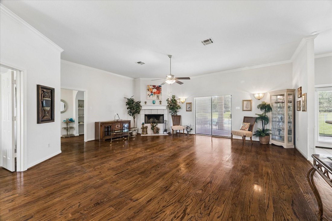 House in Texas City, Texas, United States 2 - 17934928
