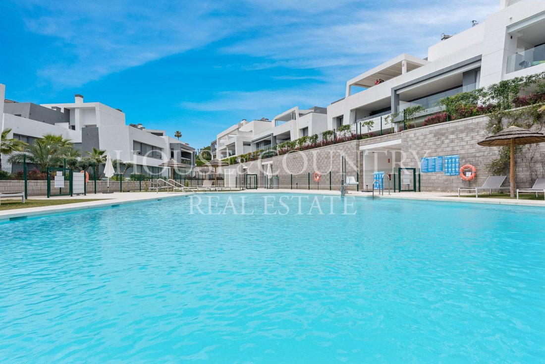 Apartment in Estepona, Andalusia, Spain 4 - 17947814