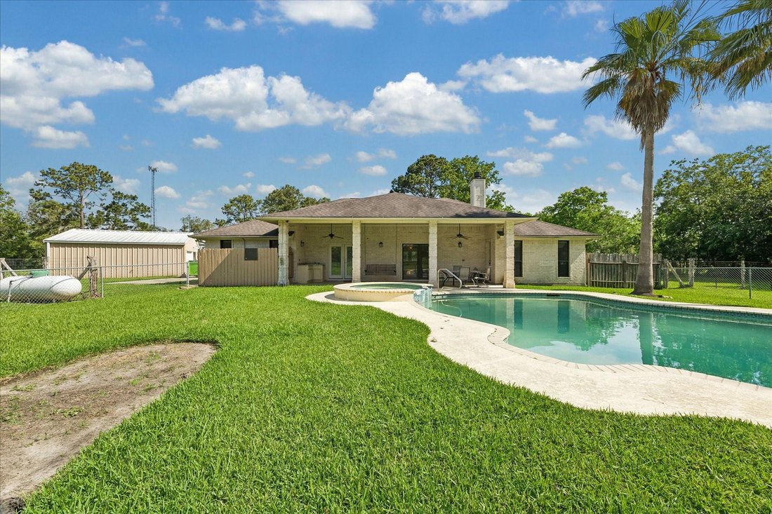 House in Texas City, Texas, United States 5 - 17934928