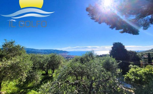 Villa in Diano Marina, Liguria, Italy 1