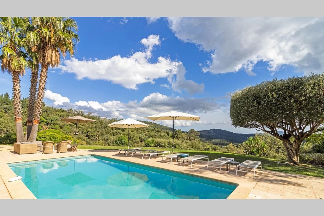 House in La Garde-Freinet, Provence-Alpes-Côte d'Azur, France 2 - 17953198